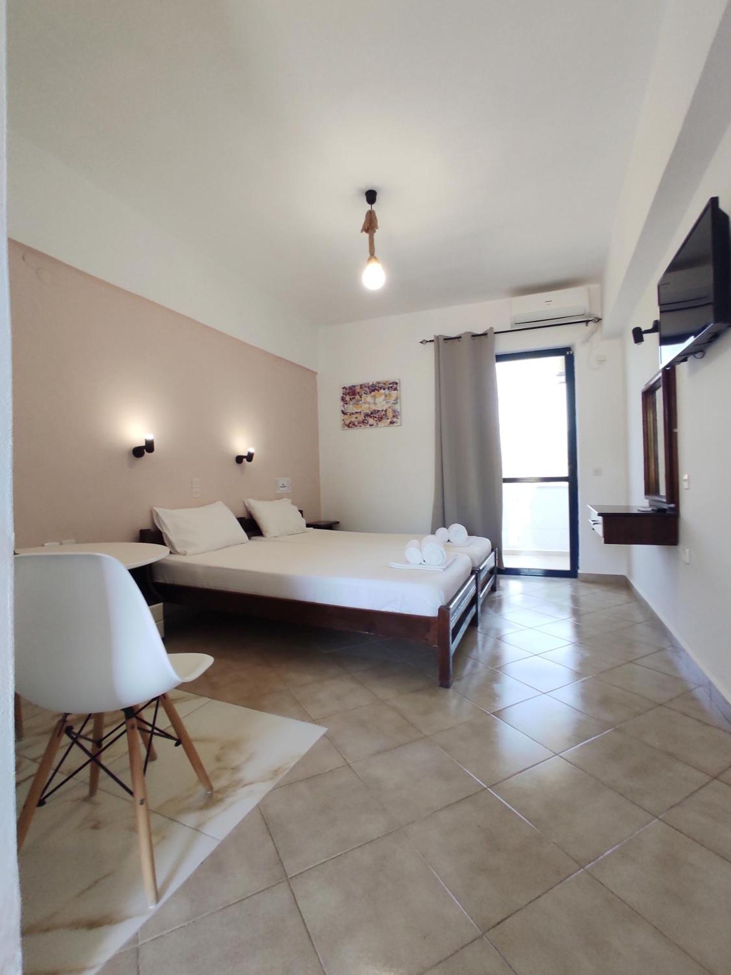 Creta Star Apartments Agia Galini  Exterior photo