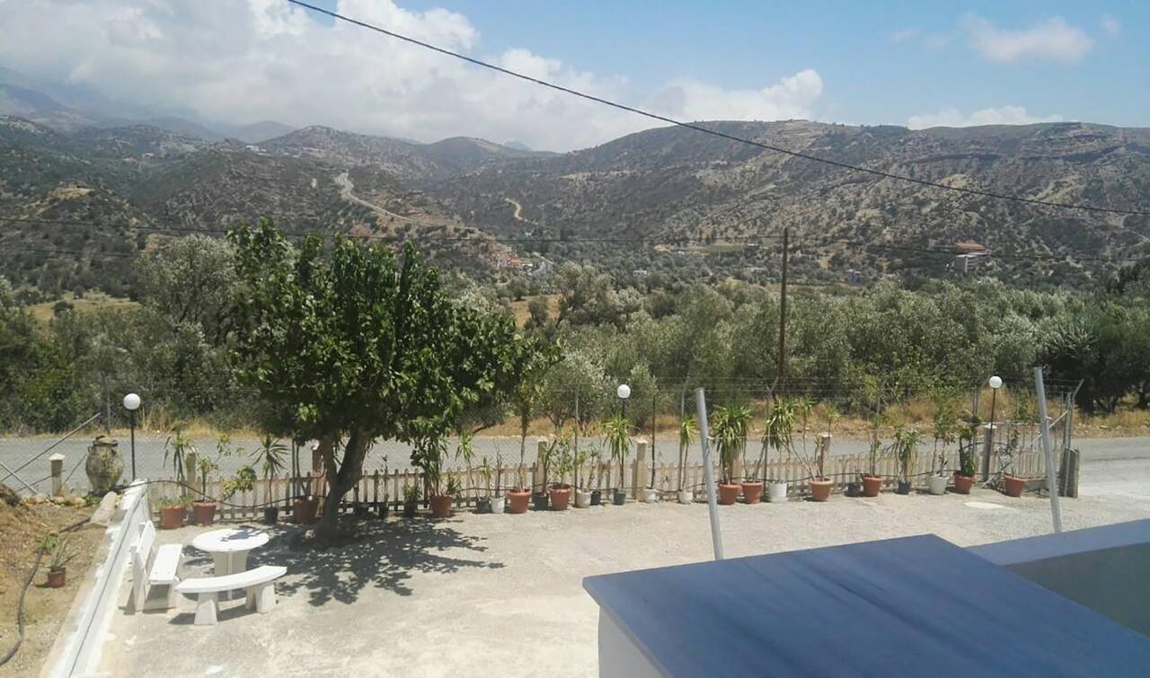 Creta Star Apartments Agia Galini  Exterior photo